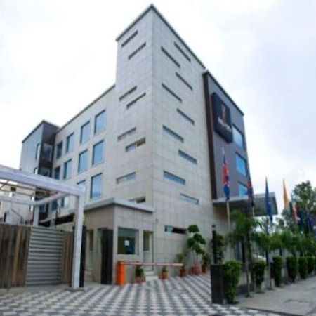 คิง ฟอร์ท โฮเต็ล Hotel นิวเดลี ภายนอก รูปภาพ