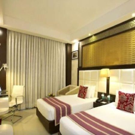 คิง ฟอร์ท โฮเต็ล Hotel นิวเดลี ภายนอก รูปภาพ